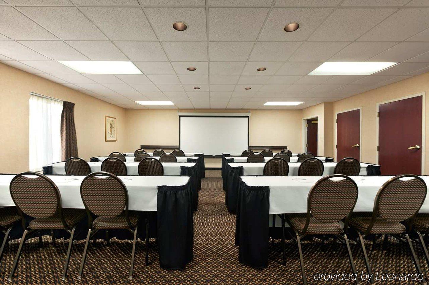 Hampton Inn Cleveland-Solon Ngoại thất bức ảnh